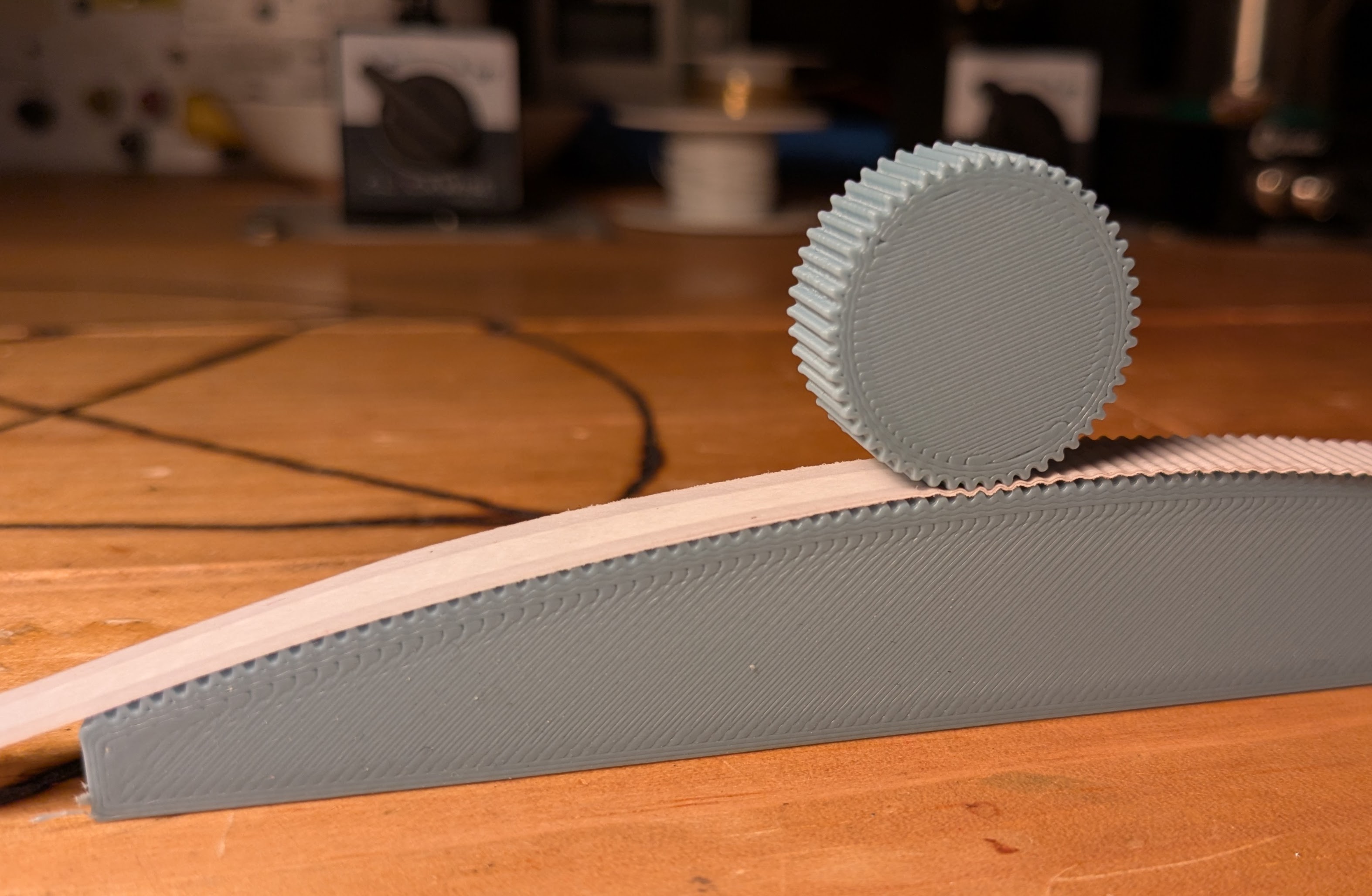 my hands aren't ready for the internet yet, so they're not actually applying the requisite force here. a ribbon sandwich getting crunched